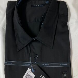 Van Heusen Men's Black No Iron Shirt